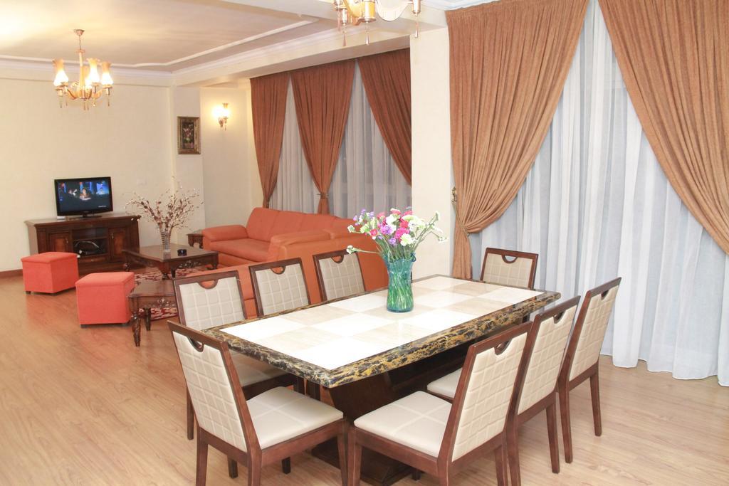 Solmile Family Guest House Addis Ababa Ngoại thất bức ảnh