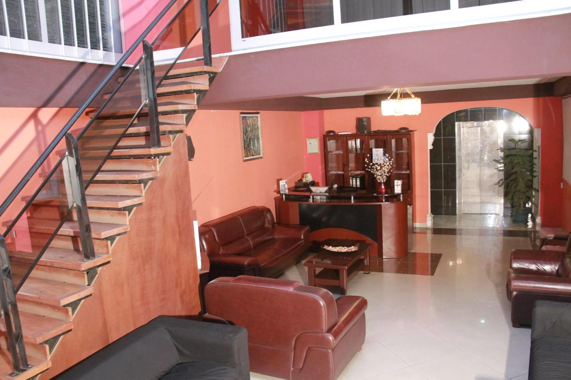 Solmile Family Guest House Addis Ababa Ngoại thất bức ảnh