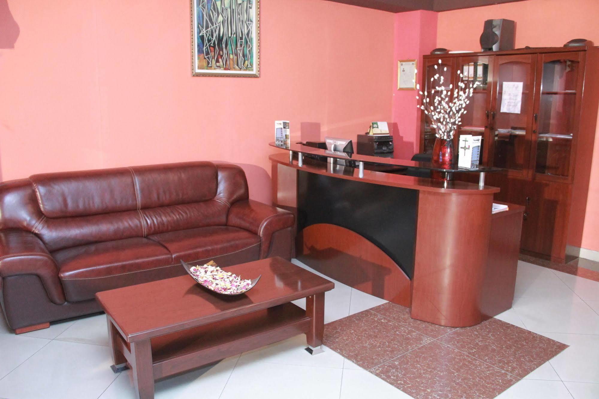 Solmile Family Guest House Addis Ababa Ngoại thất bức ảnh